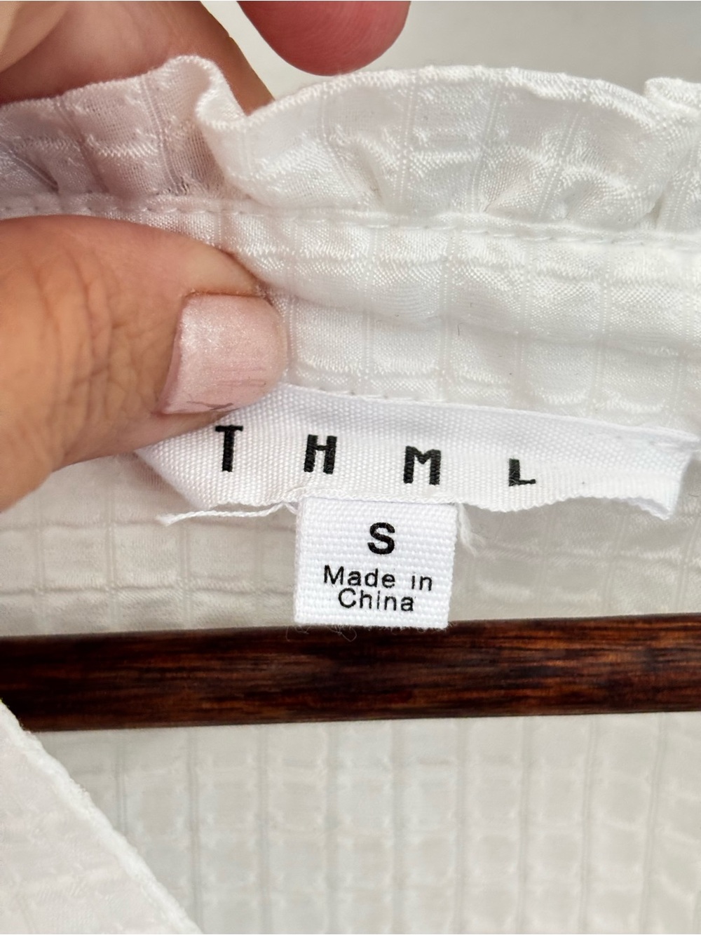 THML White Embroidered Puff Sleeve Textured Blouse Top Small - Picture 6 of 8
